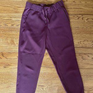 Lululemon Stretch Luxtreme High-Rise Jogger